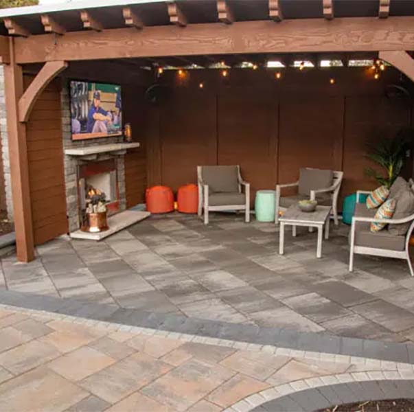 La Lastra alcove patio paver